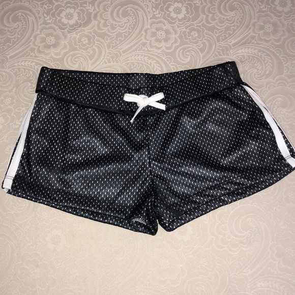 Classic Black Shorts from Hawaii - Picture 1 of 3